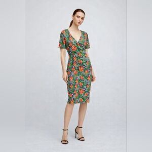 [LAST]NWT Zara Floral Velvet Tube Dress